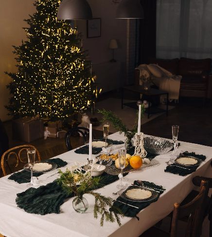 Набор для сервировки стола из посуды и декора "ИЗУМРУД" (4 персоны)