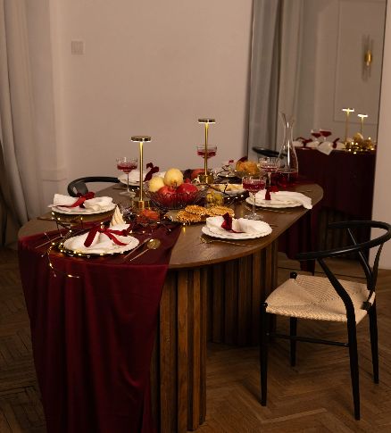 Набор для сервировки стола из посуды и декора "БОРДО" (6 персон)